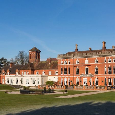 Oakley Hall Hotel Basingstoke Eksteriør bilde