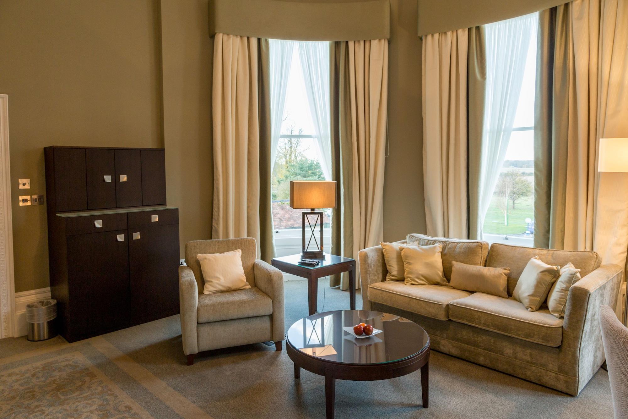 Oakley Hall Hotel Basingstoke Eksteriør bilde