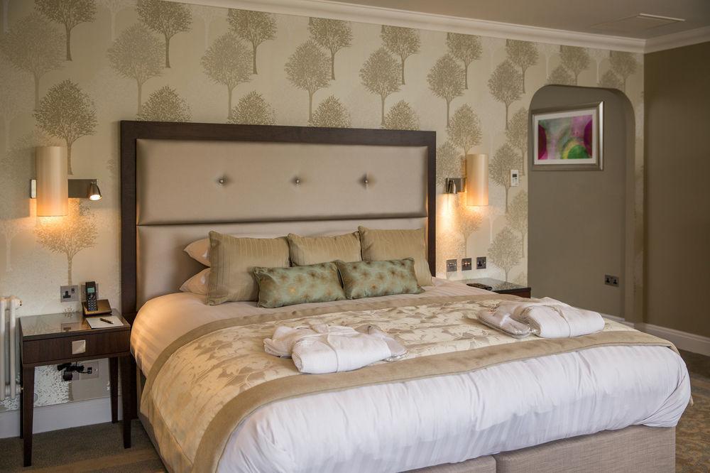 Oakley Hall Hotel Basingstoke Eksteriør bilde