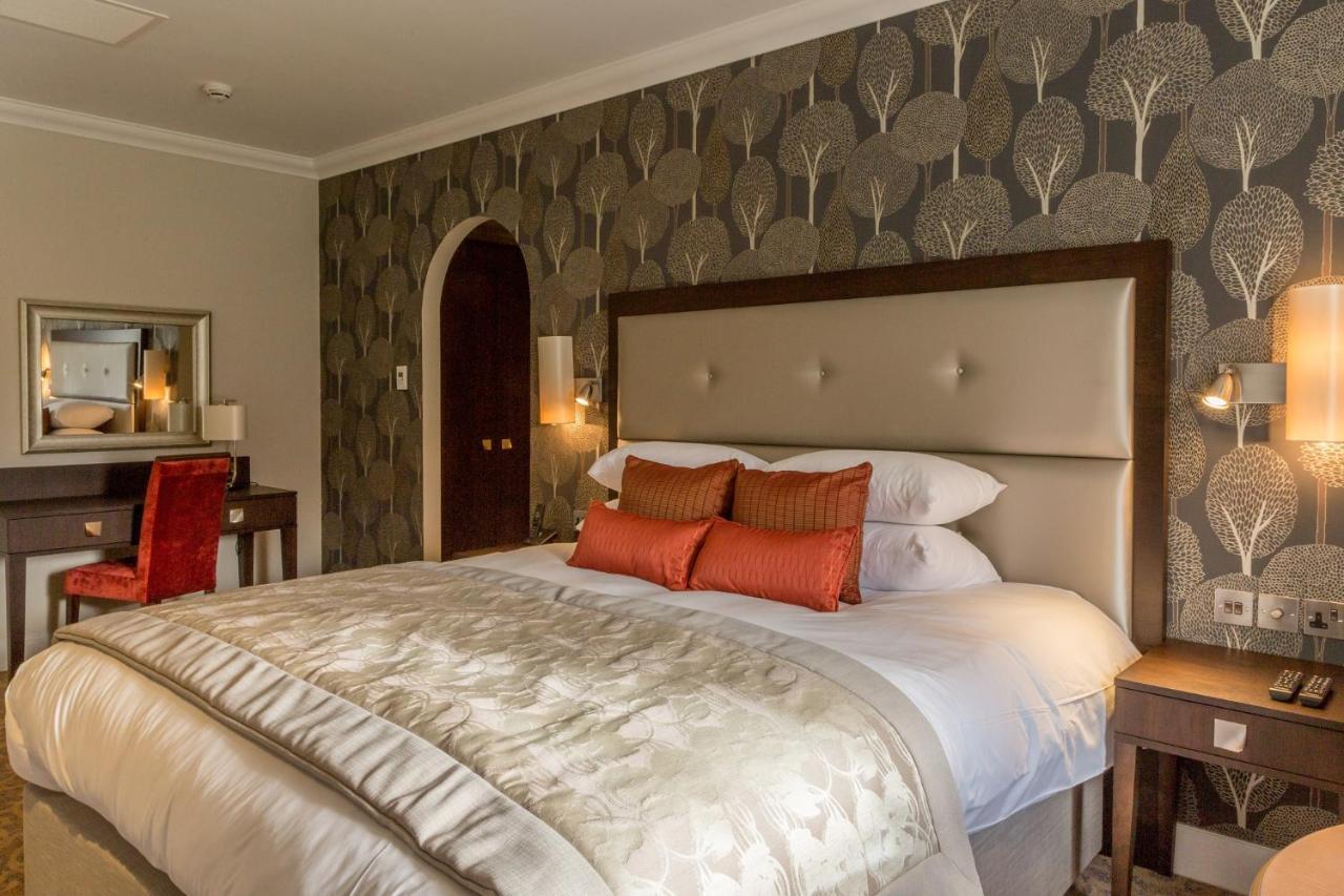Oakley Hall Hotel Basingstoke Eksteriør bilde