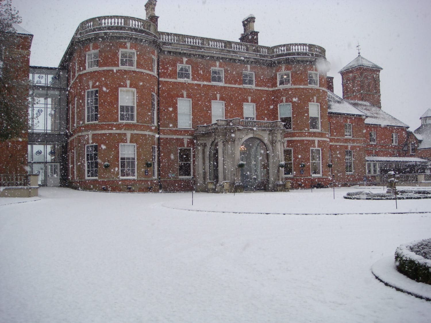 Oakley Hall Hotel Basingstoke Eksteriør bilde
