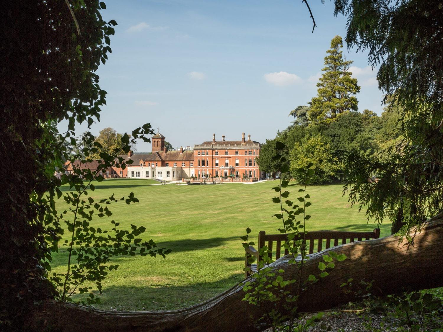 Oakley Hall Hotel Basingstoke Eksteriør bilde